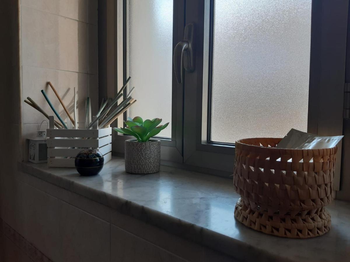 Dint e viche e Napule Guest House Napoli Esterno foto