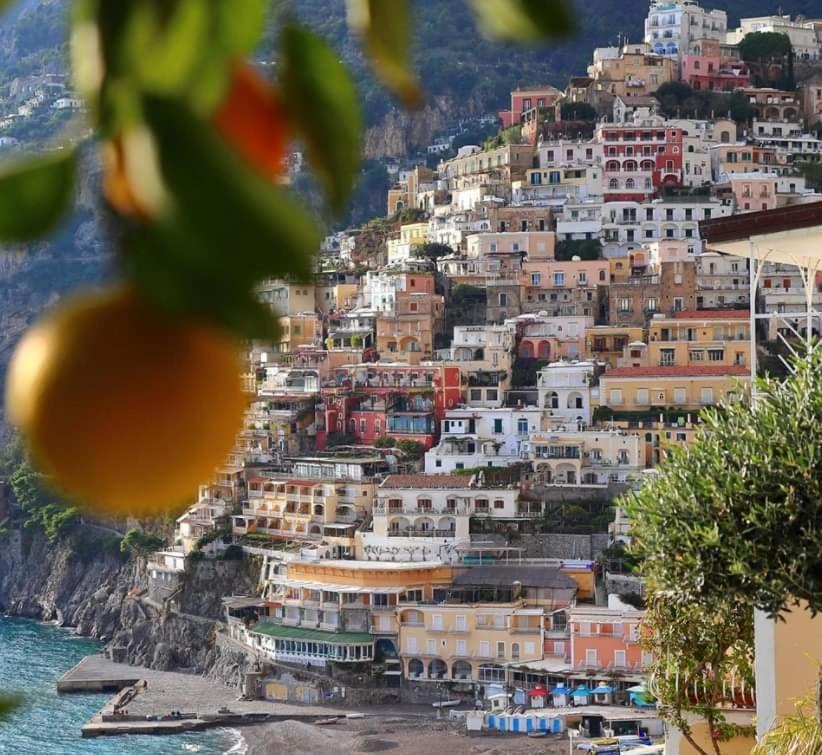 Dint e viche e Napule Guest House Napoli Esterno foto
