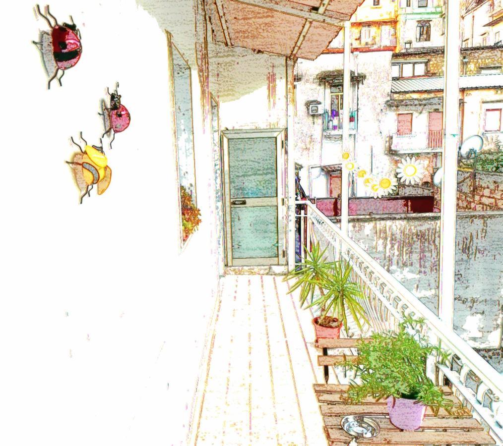 Dint e viche e Napule Guest House Napoli Esterno foto