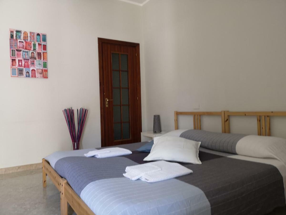Dint e viche e Napule Guest House Napoli Esterno foto